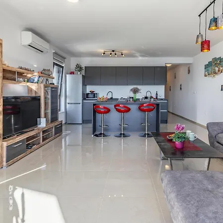 Apartman Beautiful In With Wifi