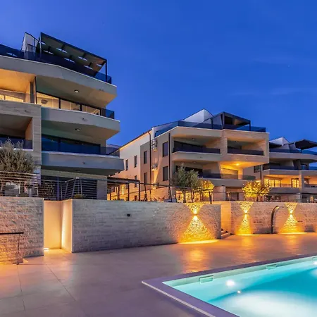 Beautiful In With Wifi Apartment Pula