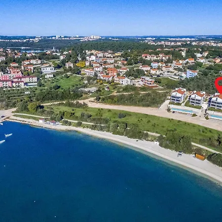 Apartman Amazing In Pula With Wifi Pula