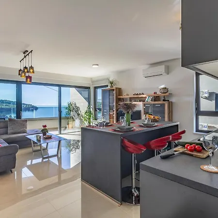 Apartmán Amazing In Pula With Wifi