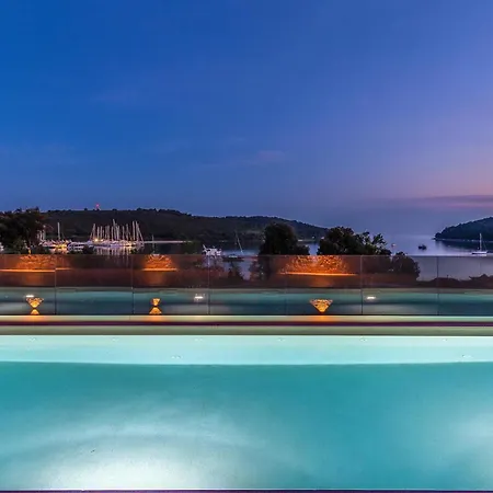 Amazing In Pula With Wifi *