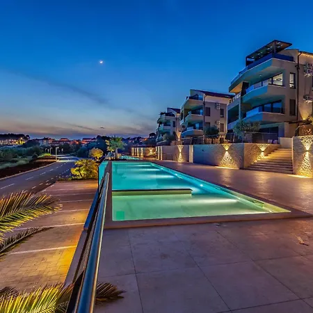 Amazing In Pula With Wifi Διαμέρισμα *