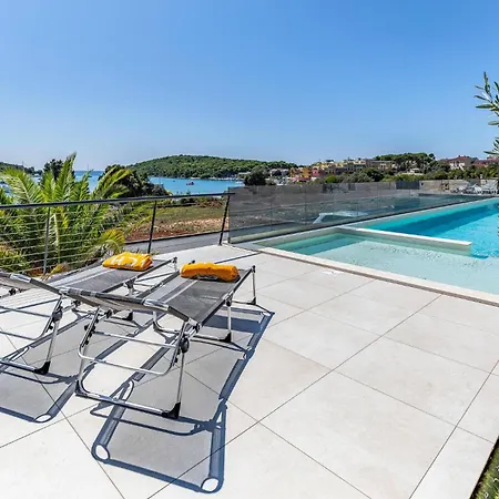 Amazing In Pula With Wifi *